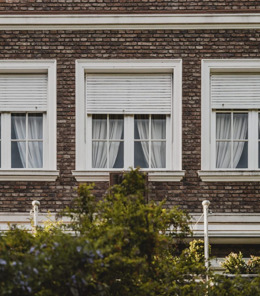 windows-apartment-building-city windows-apartment-building-city